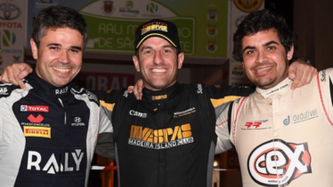 Miguel Nunes, Alexandre Camacho e Pedro Paixão. Foto Rui Silva/Aspress