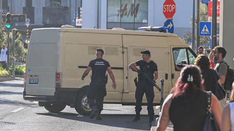 A leitura do acórdão decorreu esta manhã, com dispositivo especial de segurança da Guarda Prisional e PSP. FOTO RUI SILVA/ASPRESS