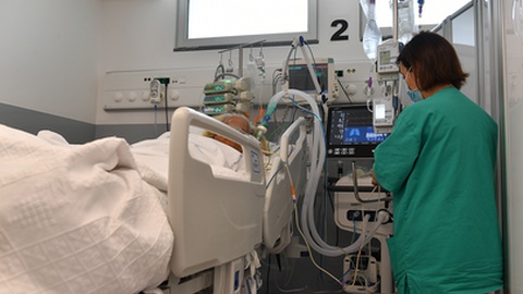 Há dois doentes internados na Unidade de Cuidados Intensivos dedicada à covid-19. Foto Arquivo