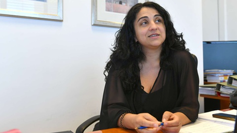 Rafaela Fernandes, uma 'bulldozer' política que devora dossiers a qualquer hora.