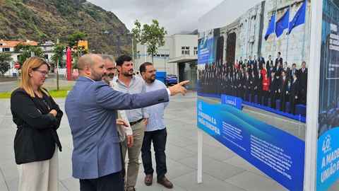 Foto gabinete de Sérgio Gonçalves