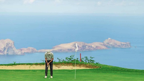 O campo do&nbsp;Clube de Golf do Santo da Serra surge na 42.º posição do 'ranking'.