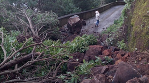 Em Santana ocorreu unma derrocada de grandes dimensões.