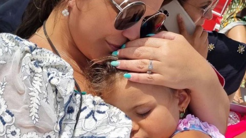Katia Aveiro com a filha, Valentina.