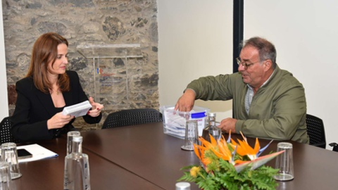 Governante&nbsp;recebeu, esta tarde,uma delegação do Sindicato dos Trabalhadores em Funções Públicas e Sociais do Sul e Regiões Autónomas