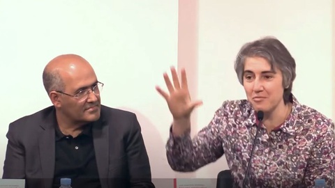 Tolentino Mendonça com a teóloga beneditina Teresa Forcades, defensora dos direitos da comunidade LGBTQI+ e cujo livro prefaciou.