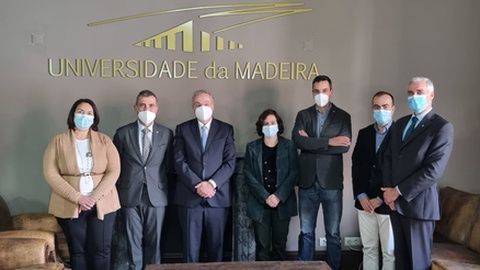 A lista RA da Ordem dos Engenheiros, liderada por José Miguel Branco, deslocou-se hoje Universidade da Madeira