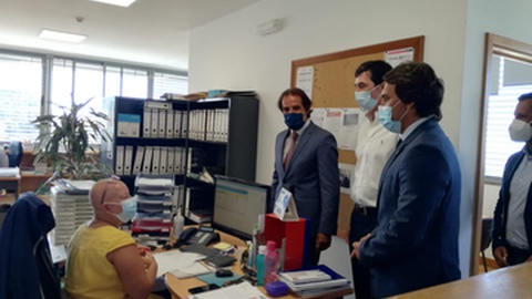 Visita do presidente do Governo Regional à empresa Capio, em São Martinho. Pedro Fino, secretário regional de Equipamentos e Infraestruturas também presente.