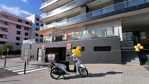 Burguer King abriu restaurante em São Martinho com serviço 'drive thru'