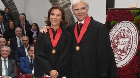 Paula Margarido e Artur Baptista, presidente cessante e sucessor, respectivamente, do Conselho Regional da Madeira da Ordem dos Advogados