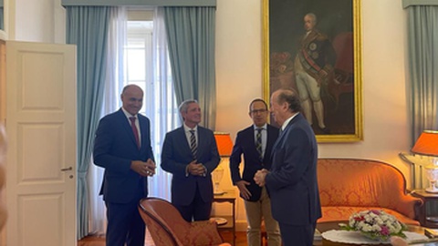 O ministro da Cultura foi, hoje, recebido pelo representante da República, no Palácio de São Lourenço, no Funchal