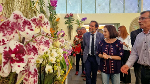 Miguel Albuquerque visitou esta tarde o Pavilhão da Flor, na Praça do Povo.