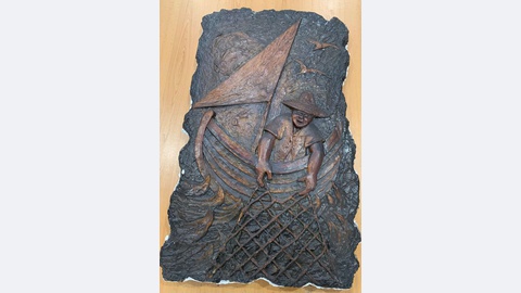 Uma das peças do conjunto de três