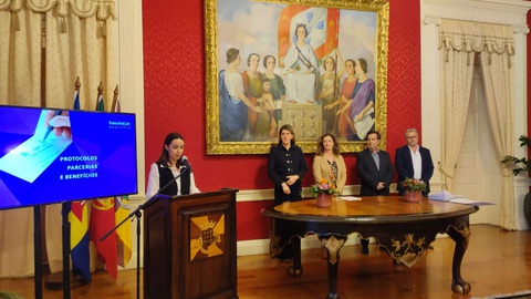 Assinatura protocolos na CMF.