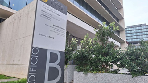 Edifício B do Campus de Justiça, onde os três arguidos são ouvidos pelo juiz de instrução criminal&nbsp;