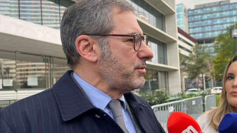 Advogado Paulo Sá e Cunha à saída do TCIC