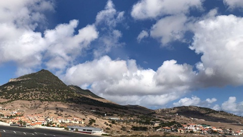 A barragem foi construída na década de 60 do século passado, integrando o&nbsp;Plano de Fomento do Porto Santo, implementado pela então Comissão&nbsp;