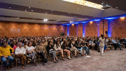 Grand Ballroom do Savoy Palace ficou repleta de pessoas para a 7.ª edição do evento&nbsp;