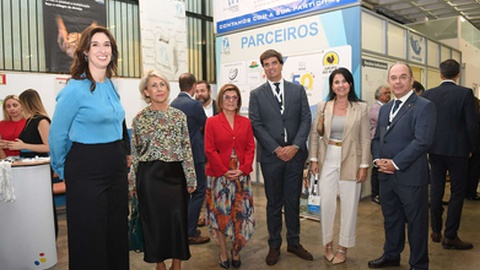 Nestlé assinalou, esta tarde, os 50 anos da marca na Madeira com uma cerimónia na sede do Banco Alimentar, instituição com a qual colabora há décadas.