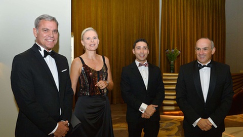 Roberto Santa Clara, à direita.