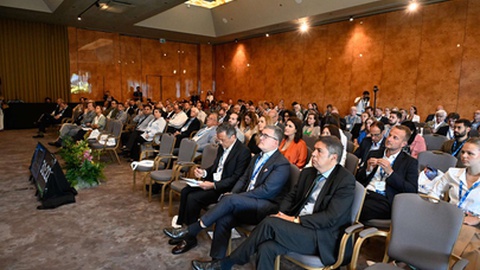 Evento decorre no hotel Savoy Palace