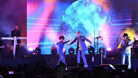 Os Delfins estiveram no ano passado na Madeira. Mais logo actuam no Festival A'Norte, em Santana.&nbsp;