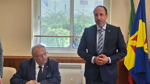 Ricardo Tavares (à direita na imagem) quando tomou posse como delegado regional do IPMA na Madeira