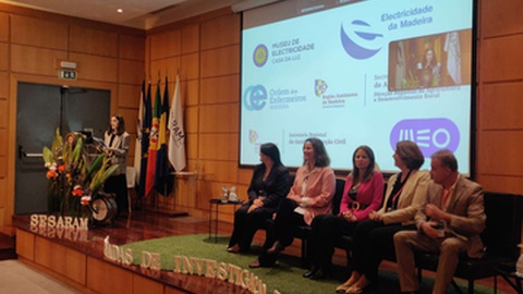 Micaela Freitas participou na sessão de abertura das I Jornadas de Investigação em Enfermagem do SESARAM