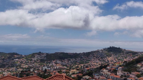 No Funchal, são esperadas poucas nuvens, esta quinta-feira.&nbsp;