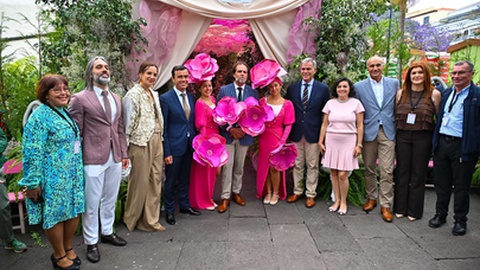 Abertura oficial da Festa da Flor, na placa central da Avenida Arriaga.&nbsp;
