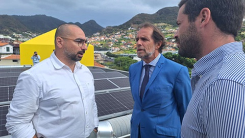 Miguel Albuquerque conversou com Hugo Marques na visita ao Centro de Saúde de Machico