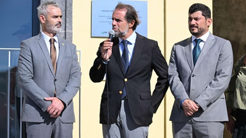 Miguel Albuquerque falava esta manhã durante uma visita à antiga Escola do Porto da Ribeira, no Campanário, que prevê a criação de seis fogos de habitação social.