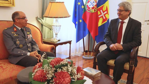 Apresentação de cumprimentos de despedida ao Representante da República