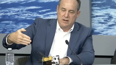 O CEO da empresa explica como deduzem que tenha acontecido a aterragem.