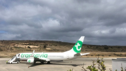 Um terceiro avião, proveniente de Nantes, já tinha divergido para o Porto Santo, esta sexta-feira