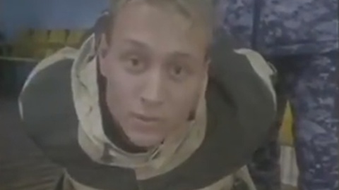 O alegado autor do atentado no momento da detenção.&nbsp; &nbsp;Foto DR/Twitter