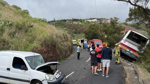 Vários feridos em acidente no Funchal —