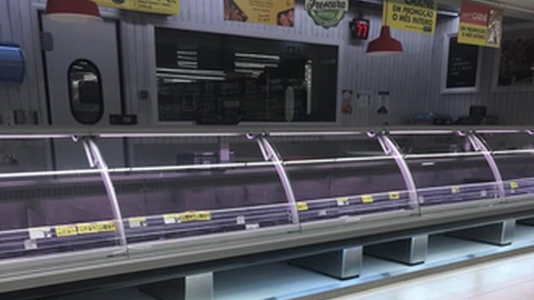 Imagem do mercado retalhista, esta tarde, em Porto Santo.