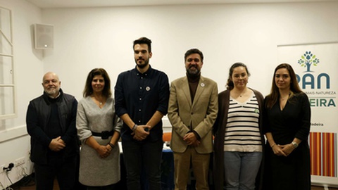 Entre os seis candidatos efectivos estão seis elementos filiados no partido nos últimos meses, já depois das Eleições Regionais.&nbsp;