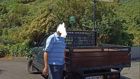 Foto da viatura com matrícula 28-60-MZ.&nbsp; Foto DR