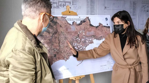 Faz agora um ano, a secretário regional do Ambiente visitou as obras da Estação Elevatória do Caniçal, apontando a conclusão dos trabalhos para o mês de Junho do ano passado.&nbsp;