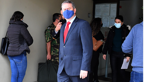 Carlos Pereira à saída da sessão de julgamento desta manhã. FOTO RUI SILVA/ASPRESS