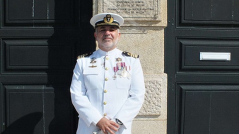 Capitão-de-mar-e-guerra Bruno Ferreira Teles irá substituir o Capitão-de-mar-e-guerra Rui Rodrigues Teixeira
