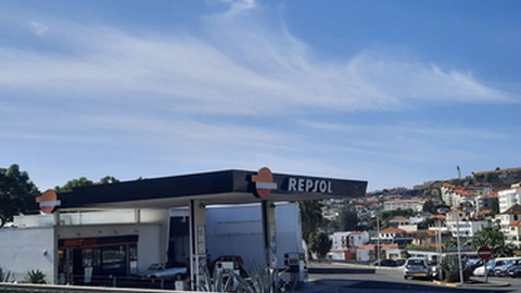 O assalto foi perpetrado na bomba de gasolina da Levada do Cavalo, no Funchal.