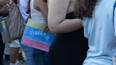 Foram cerca de três centenas que estiveram no sábado na praça do Município.&nbsp; &nbsp;Fotos DR/Natércia Freitas