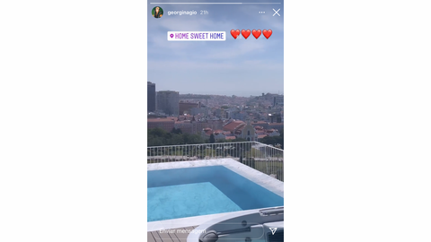 José Mateus, o arquitecto que desenhou o prédio, está indignado com a marquise que Cristiano Ronaldo levantou no seu novo apartamento em Lisboa
