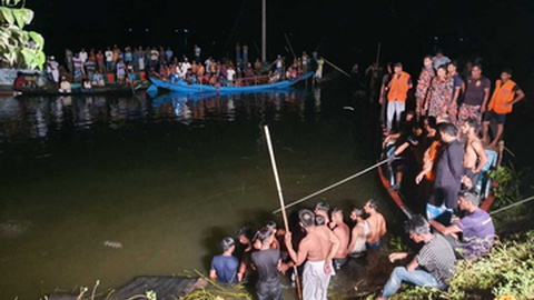 O naufrágio ocorreu esta sexta-feira, 27 de Agosto, na área de Bijoynagar, no distrito de Brahmanbaria