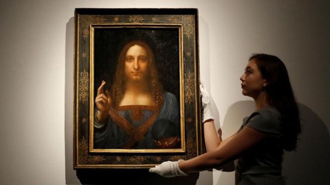 O quadro, chamado “Salvator Mundi” ou “Salvador do Mundo”, mostra Cristo a segurar um globo de cristal.