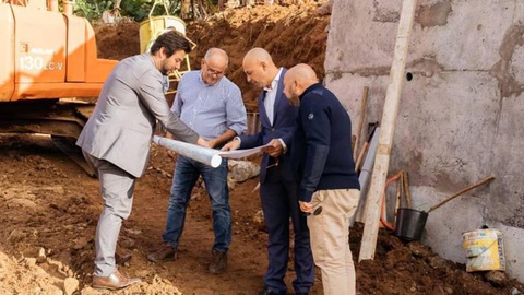 A equipa da autarquia visitou as obras no terreno.