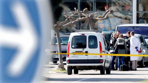 Os ataques provocaram quatro mortos, incluindo o atacante, e 16 feridos, entre os quais um cidadão português. FOTO EPA